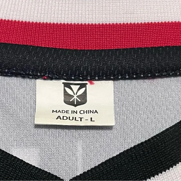 Hawaii’s Finest Black and Red Graphic T-Shirt - Picture 6 of 7